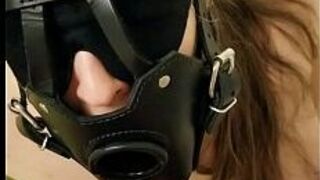 Глубокий минет в глотке - порно видео