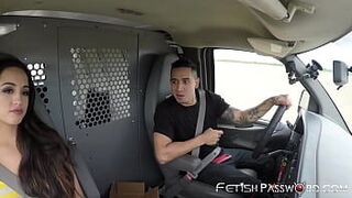 Тини Ми Доан жаждет жесткой ебли и получает это - порно видео